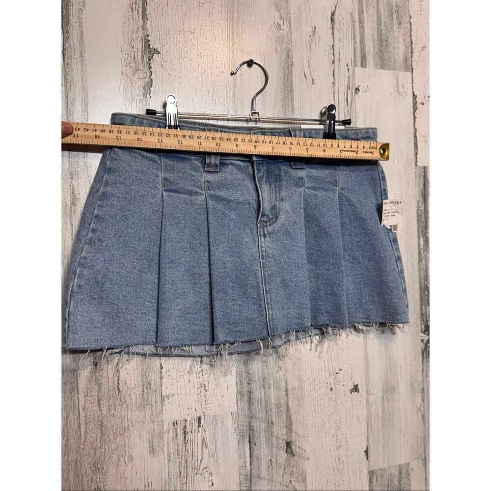 Cello Blue Denim Pleated Mini Skirt | Raw Hem Jean Skirt Size Small - Picture 7 of 7